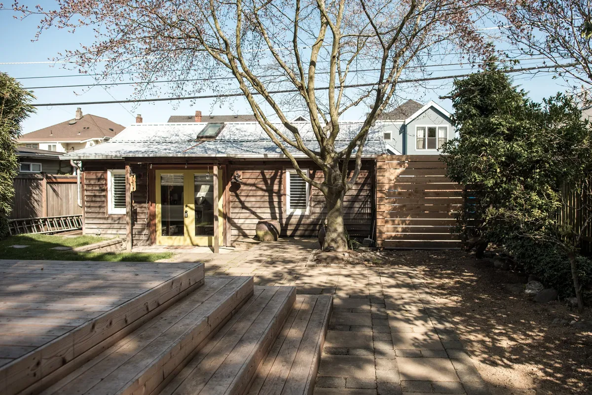 Queen Anne backyard cottage after preparation view 29