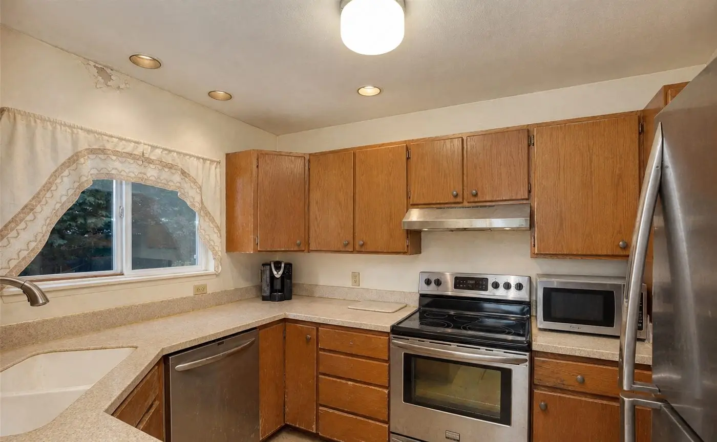 Green Lake kitchen addition before