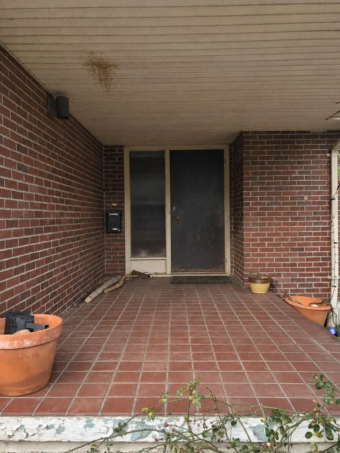 Magnolia second-story addition before preparation view 1